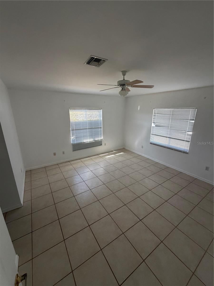 LEHIGH ESTATES - Residential Income