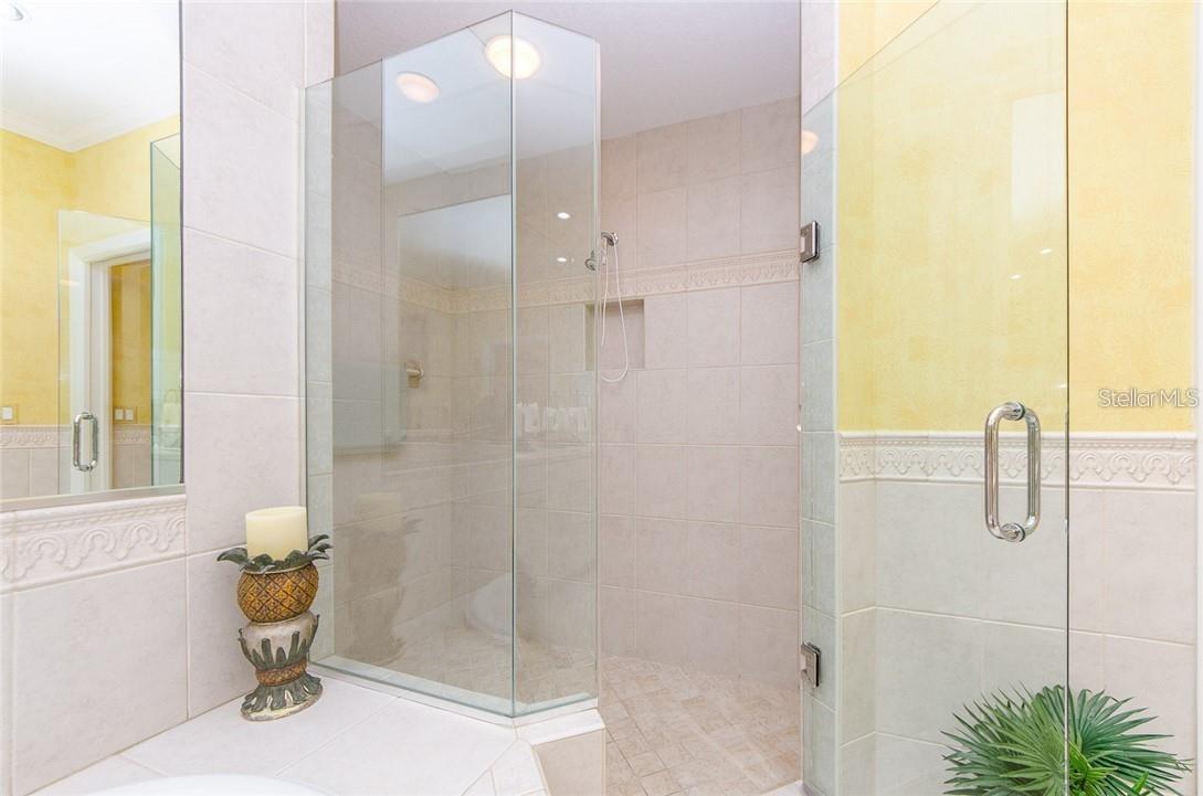 BELLA PLAYA TWNHMS - Residential