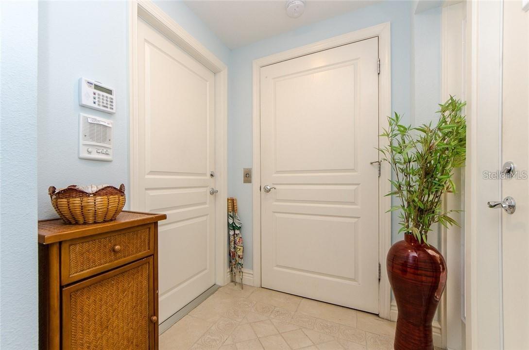 BELLA PLAYA TWNHMS - Residential