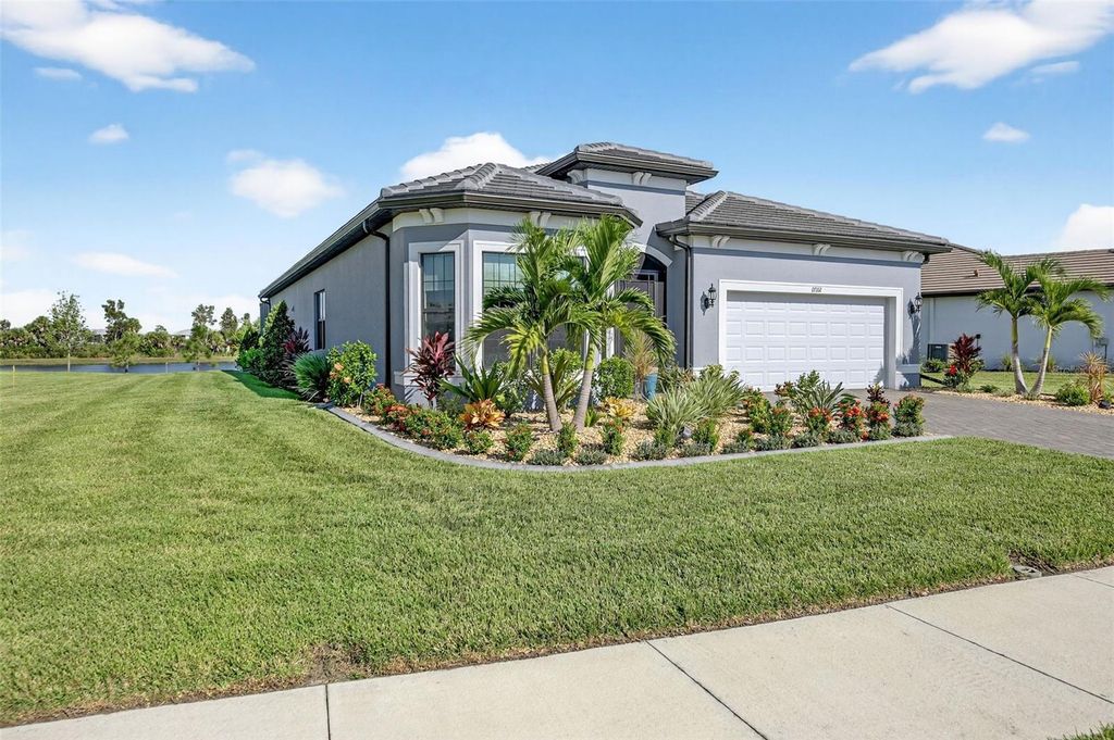 Photo of 17312 Luminous Avenue, Venice, FL 34293 (MLS # C7516170)
