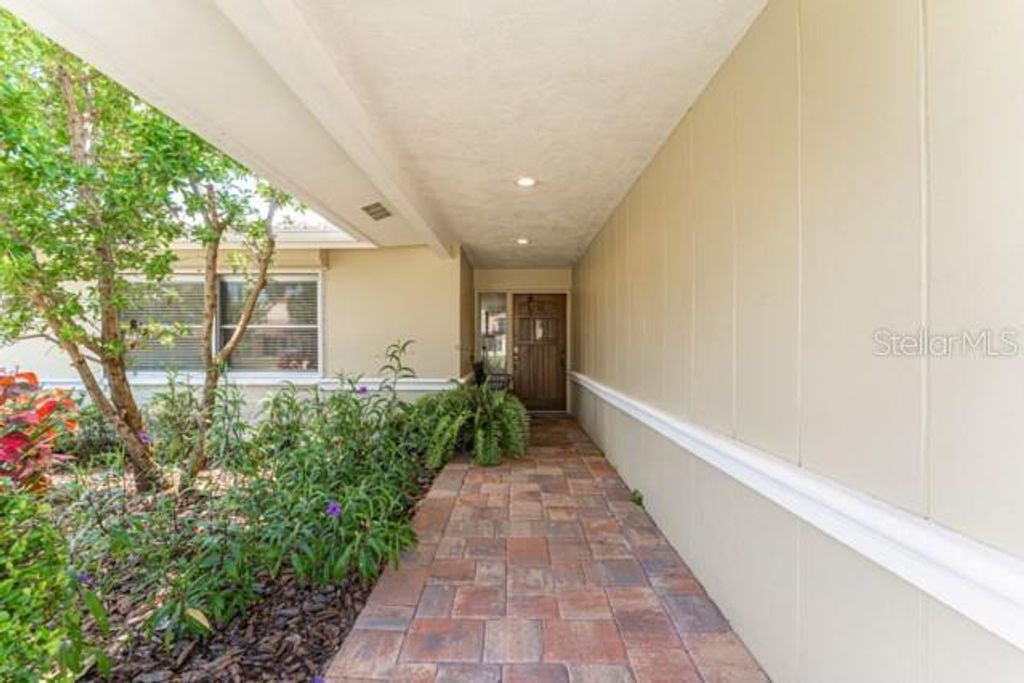 Photo of 13940 Joyce Drive, Largo, FL 33774 (MLS # TB8495080)