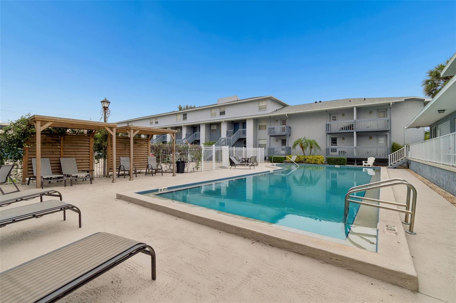 WESTSHORE CLUB II - Residential