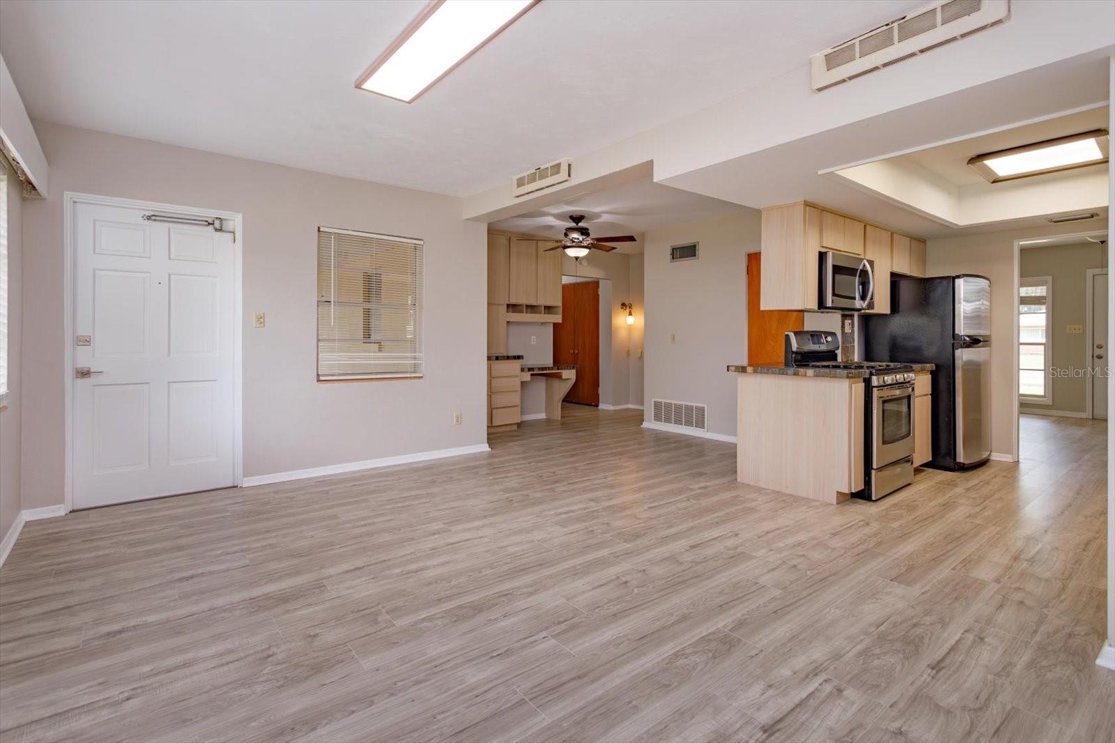 TAVARES LAKEWOOD PARK - Residential