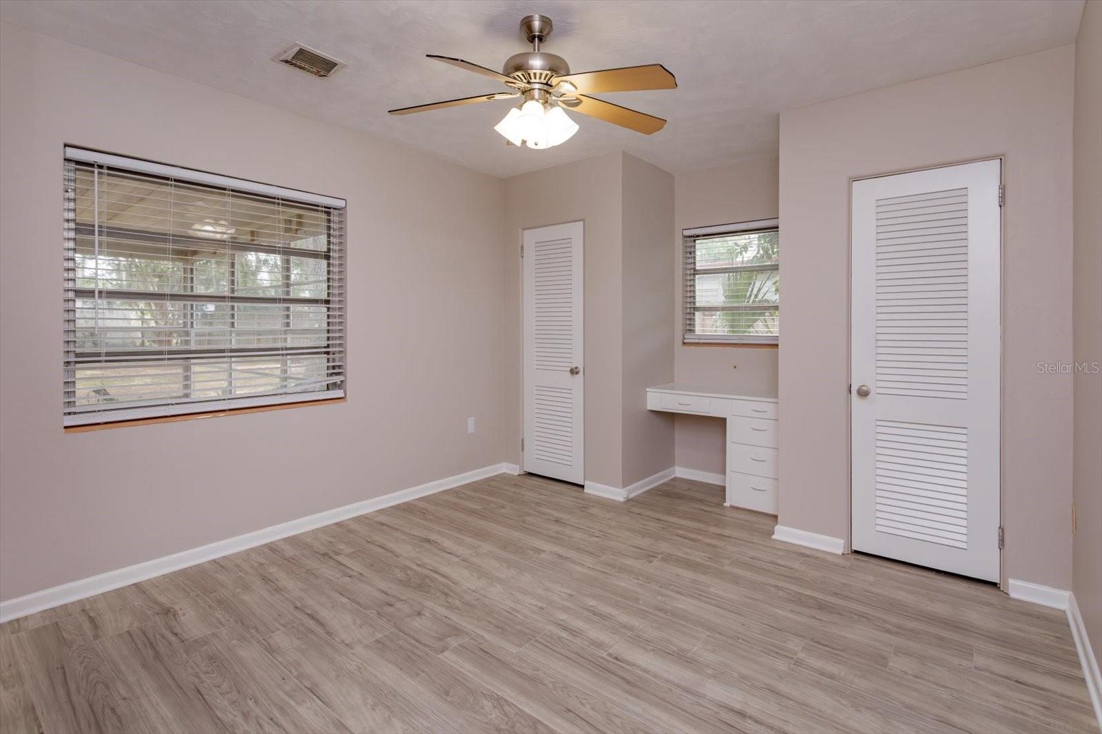 TAVARES LAKEWOOD PARK - Residential