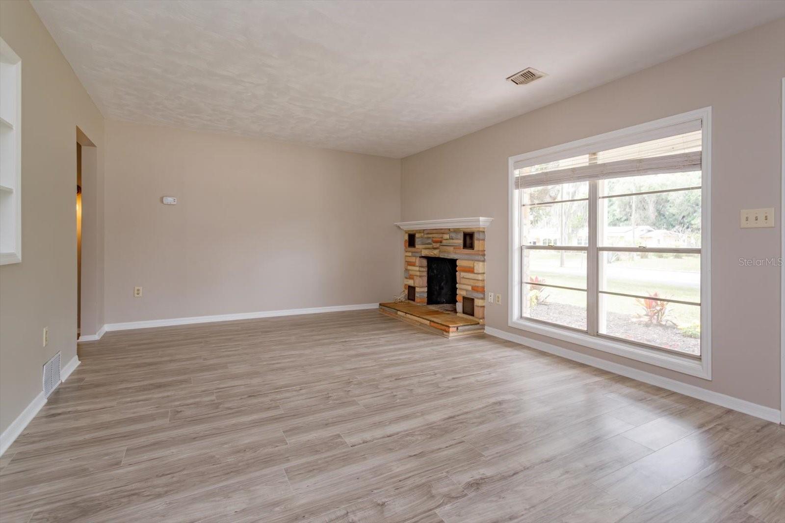 TAVARES LAKEWOOD PARK - Residential