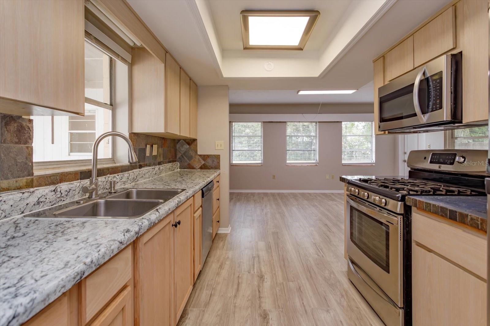 TAVARES LAKEWOOD PARK - Residential