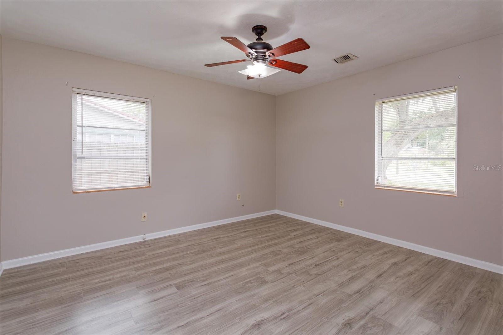 TAVARES LAKEWOOD PARK - Residential