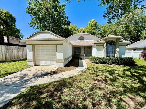Photo of 1720 Waterbeach Court, Apopka, FL 32703 (MLS # O6396401)
