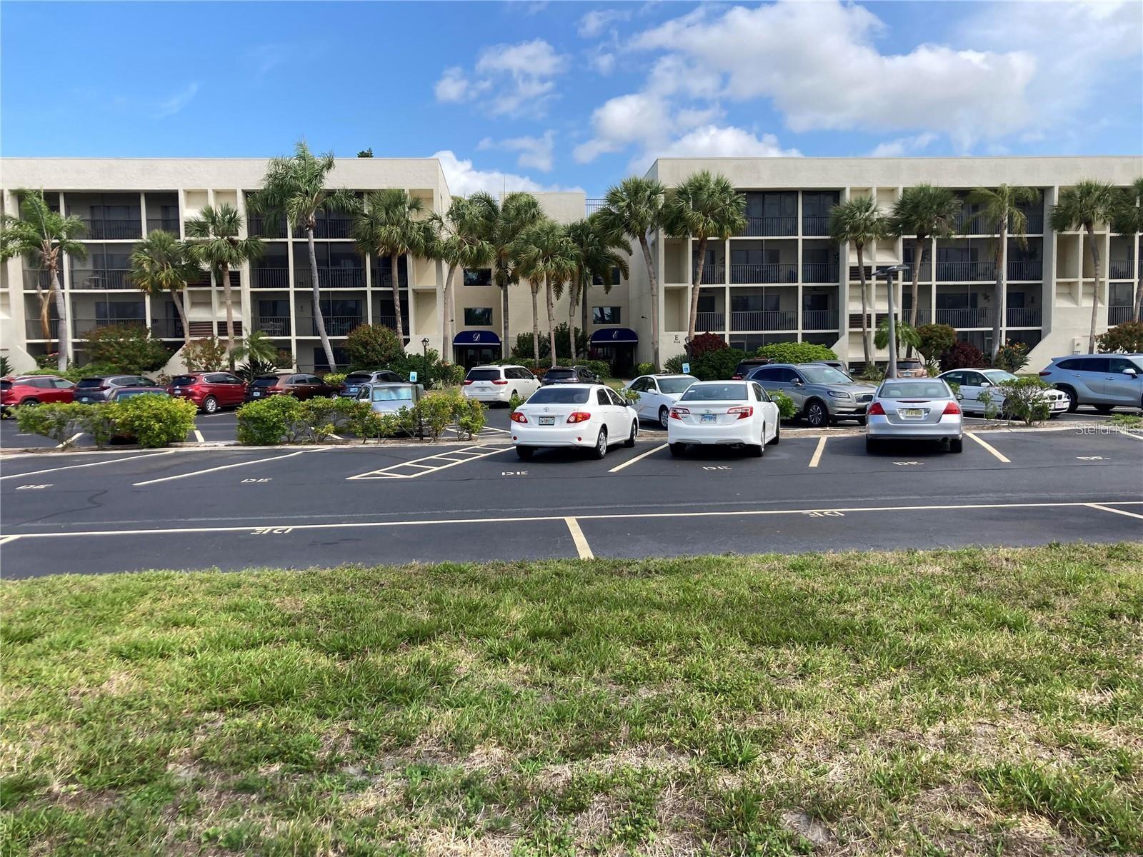 Available 6 month minimum starting April 1st for $2,000 a month. Turnkey Furnished 2 Bedroom 2 Bath condo. This condo is located is located in the IMG/El Conquistador Country Club area just a block from IMG Academy. The condo is fully furnished and ready to go. The community features a heated pool and clubhouse. Neighborhood offers numerous opportunities for walking and biking. Come, explore the beautiful paradise that has people coming back year after year. Located a short drive to the nearby beaches of Anna Maria Island, Bradenton, Lido Key, Siesta Key. The community is located ten minutes from the airport, a short drive to shopping and restaurants, and everything Sarasota and Bradenton have to offer.