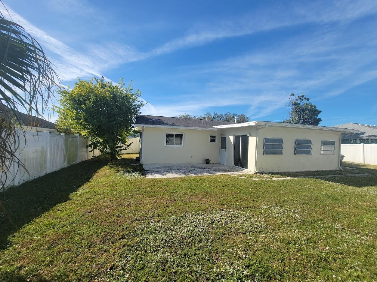 PORT CHARLOTTE SUB 03 - Residential Lease