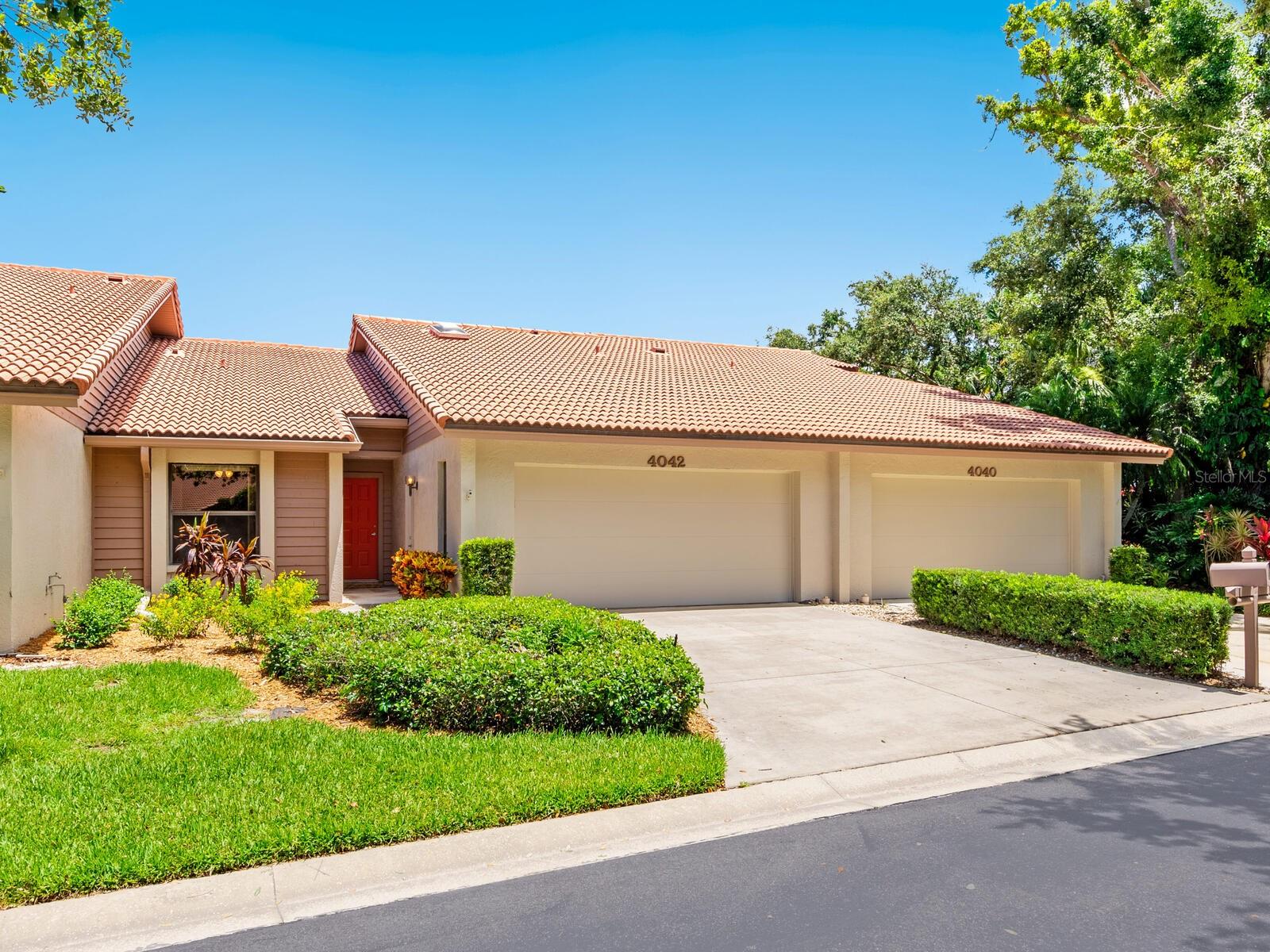 4042 WILSHIRE CIRCLE E 151