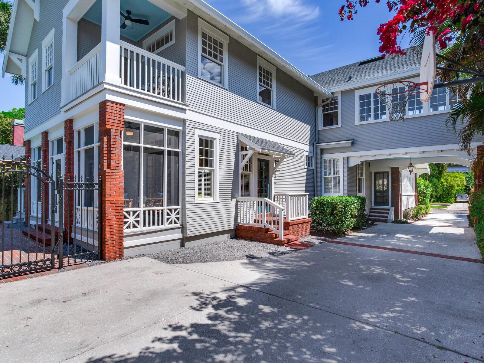 WEST HYDE PARK - Residential