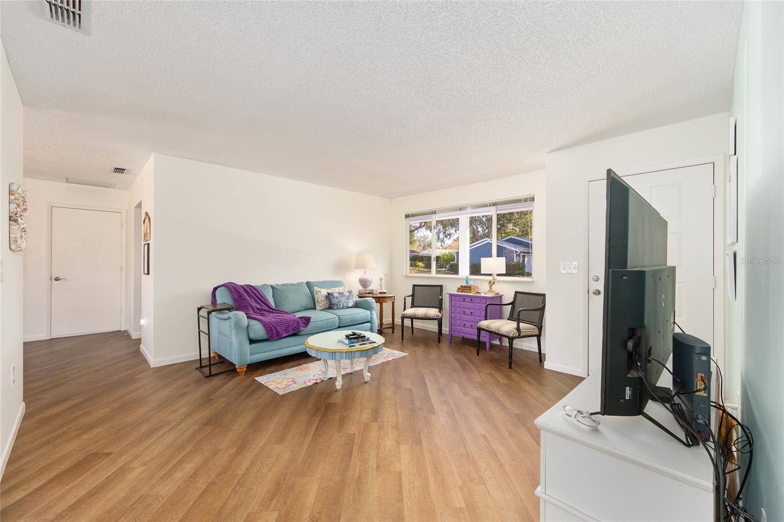 OAK RUN - Residential