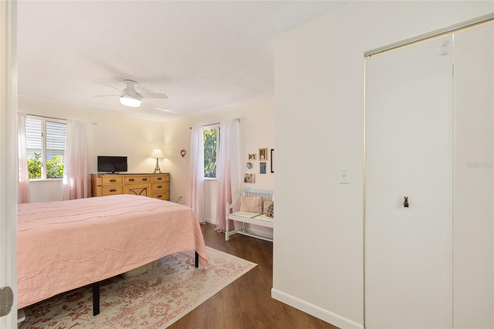 OAK RUN - Residential