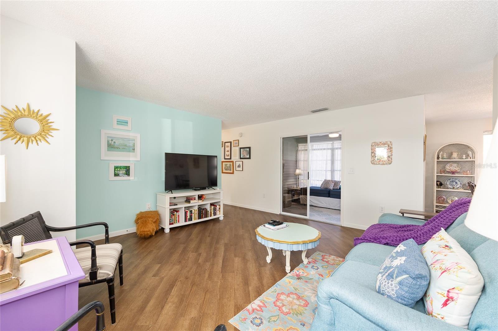 OAK RUN - Residential