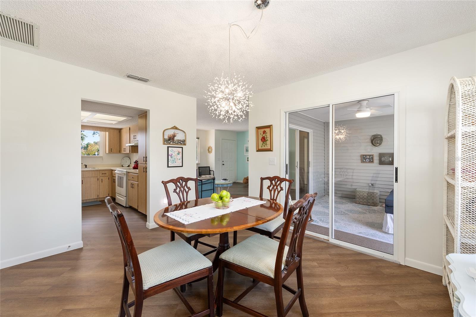 OAK RUN - Residential