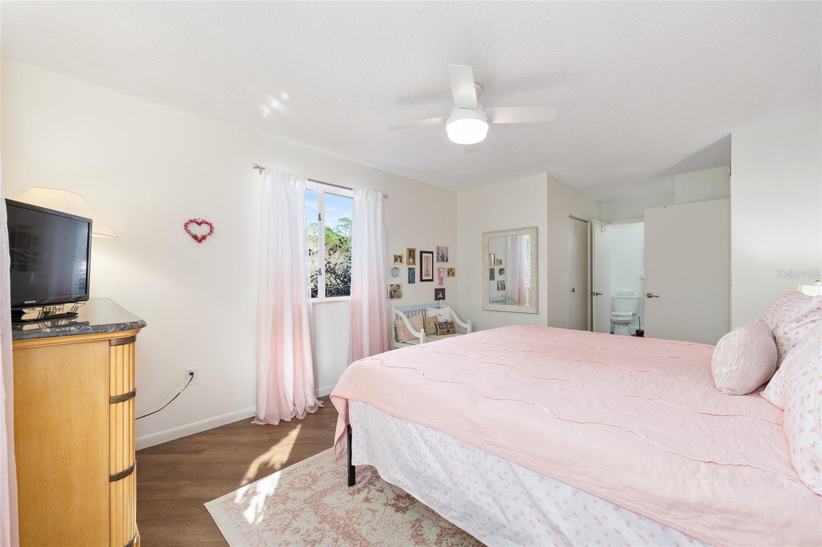 OAK RUN - Residential