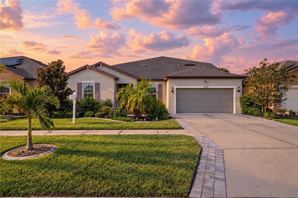 Photo of 11608 Dublin Grafton Drive, Riverview, FL 33579 (MLS # G5113107)