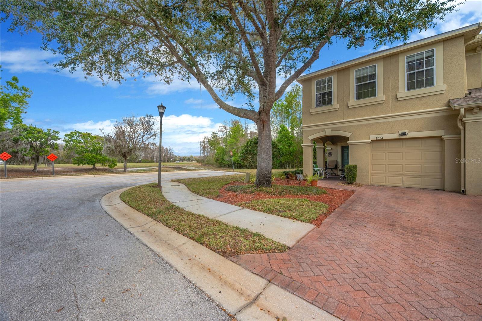 BALLANTRAE VILLAGE 01 - Residential