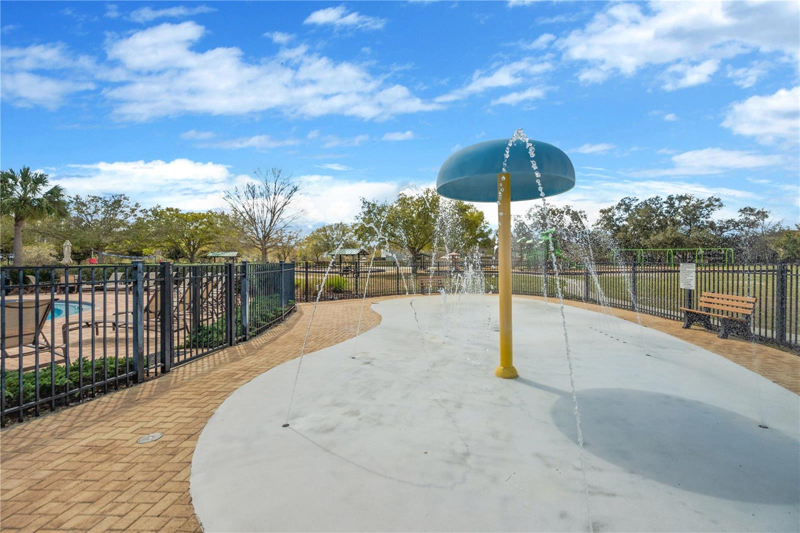 BALLANTRAE VILLAGE 01 - Residential