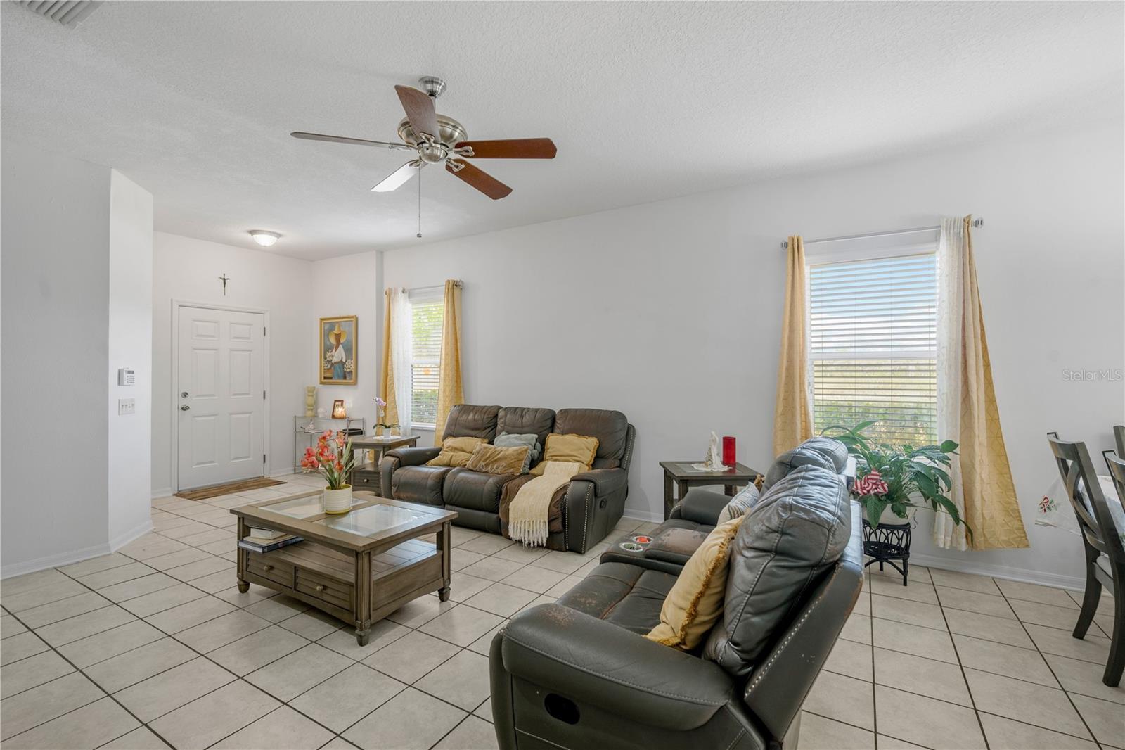 BALLANTRAE VILLAGE 01 - Residential