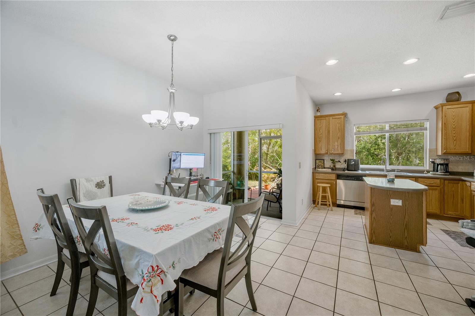 BALLANTRAE VILLAGE 01 - Residential