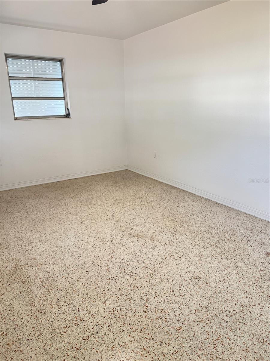 RIDGEWOOD GROVES - Residential