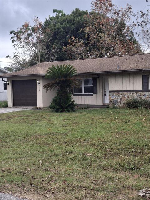 Photo of 5148 SE 107th Place, Belleview, FL 34420 (MLS # TB8464294)