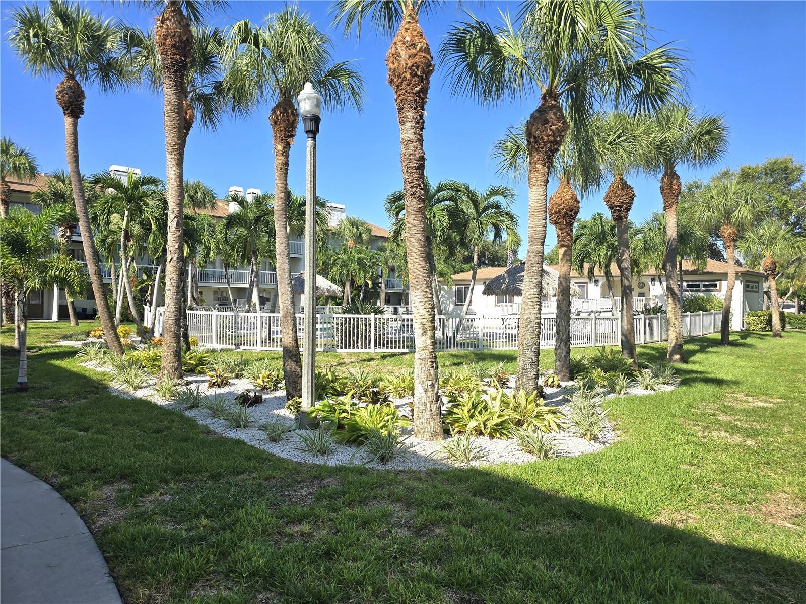 PALMS OF TIERRA - Residential