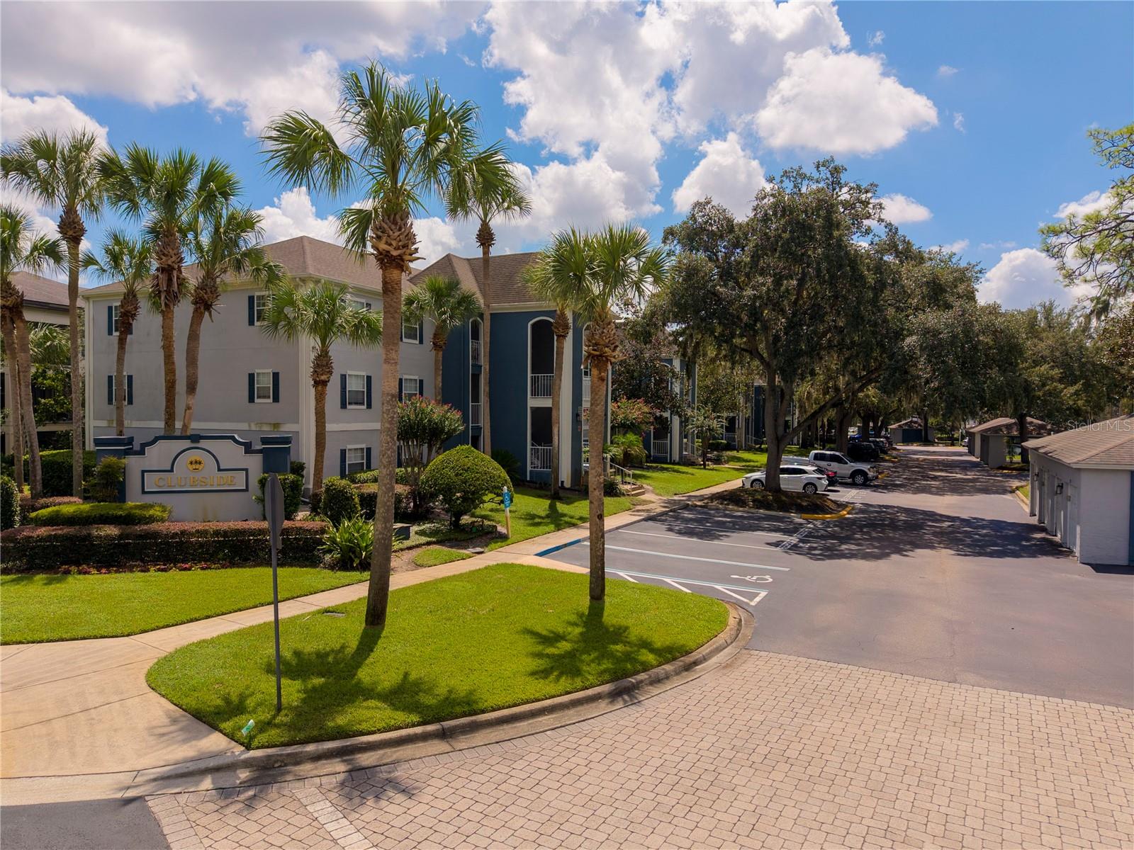 5112 CLUBSIDE DRIVE 5112
