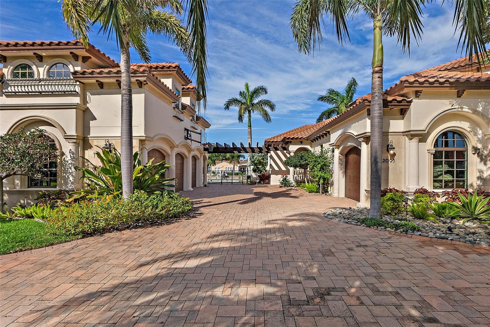 VENETIAN ISLES - Residential