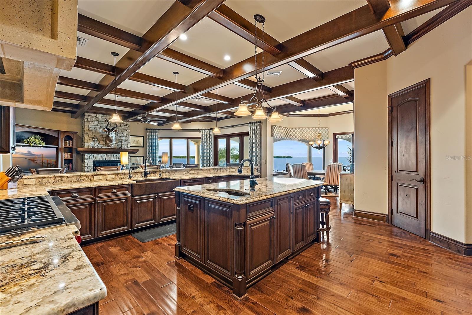 VENETIAN ISLES - Residential