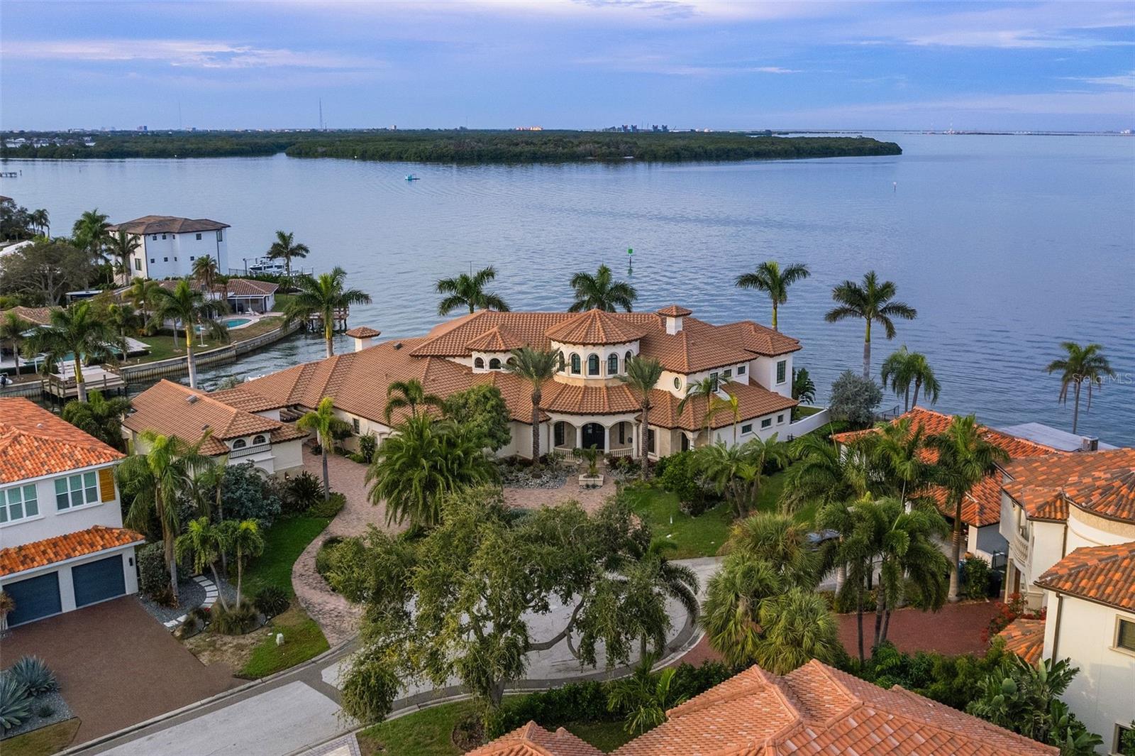VENETIAN ISLES - Residential