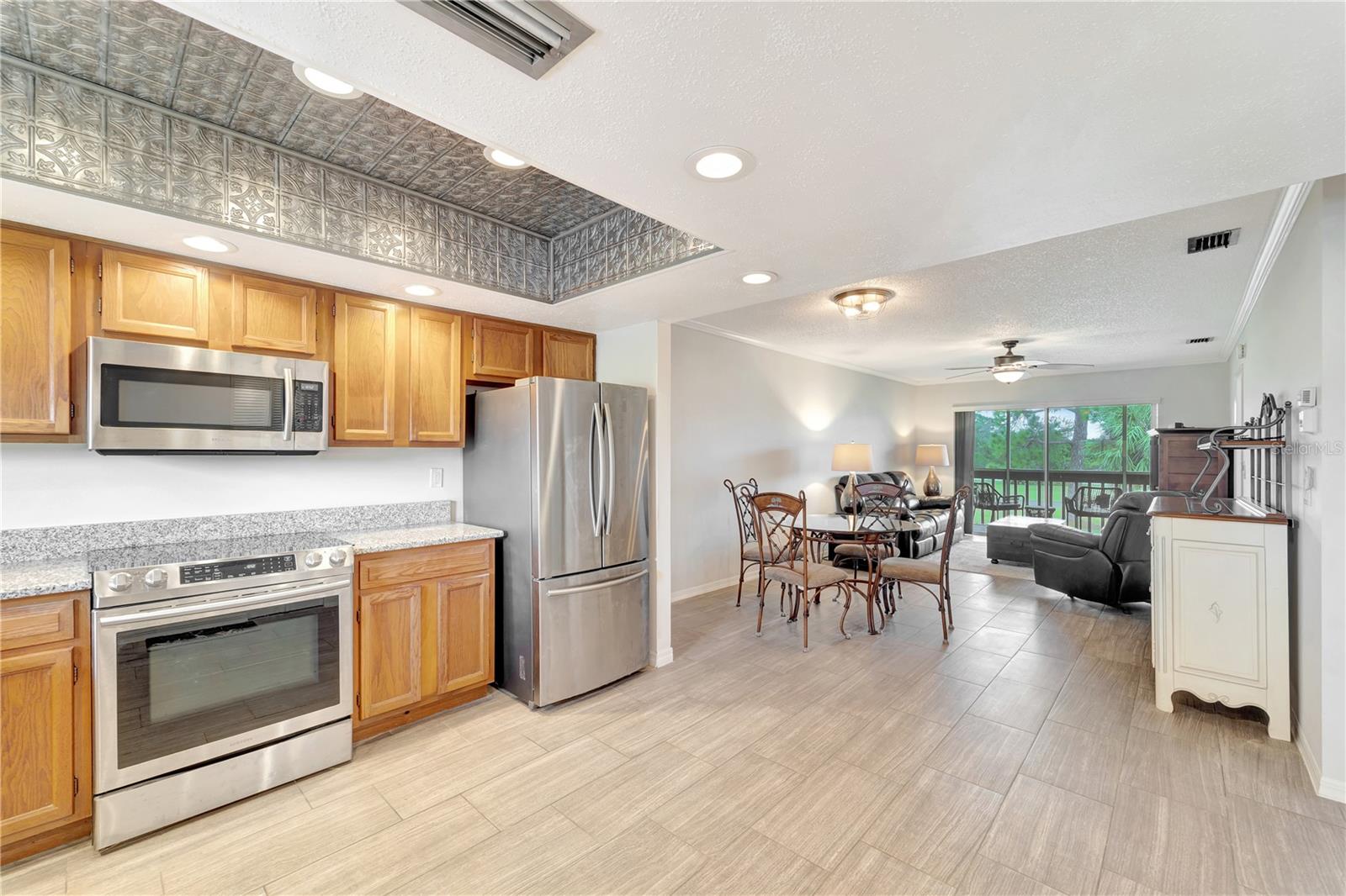 6699 SAN CASA DRIVE L4