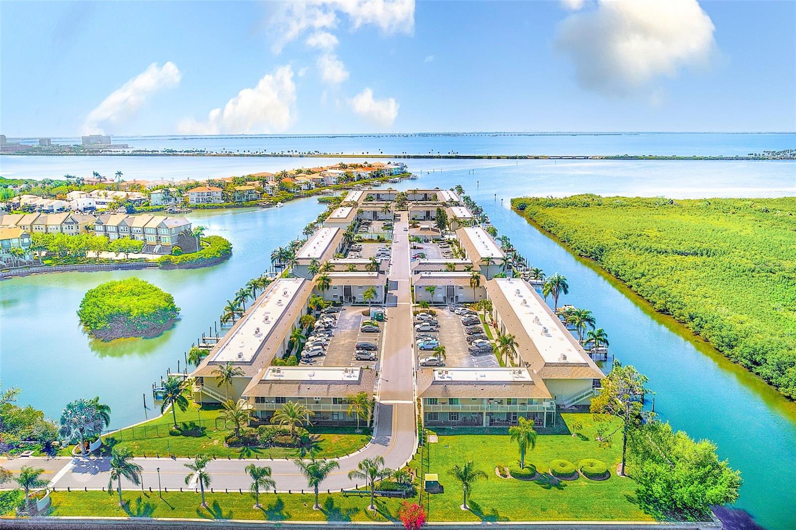 BAY POINTE CONDO - Residential