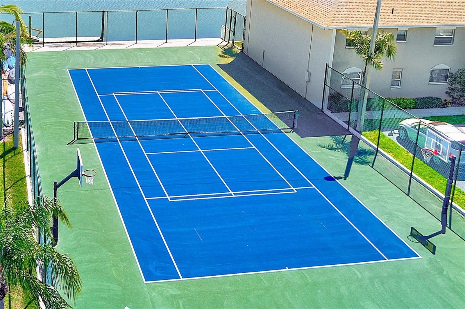 BAY POINTE CONDO - Residential