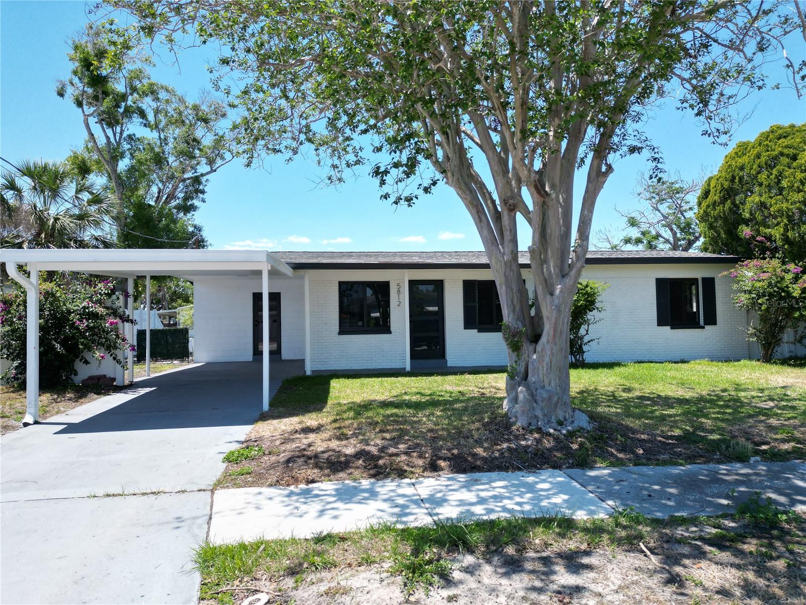 5812 LIVERPOOL DRIVE