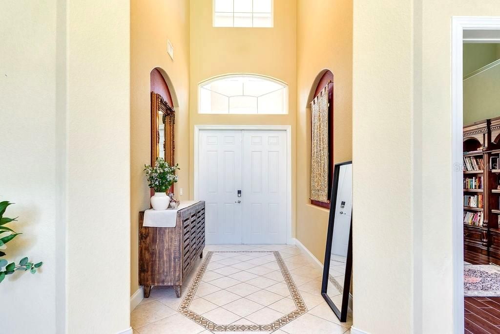 Photo of 13448 Bellaria Circle, Windermere, FL 34786 (MLS # O6346484)