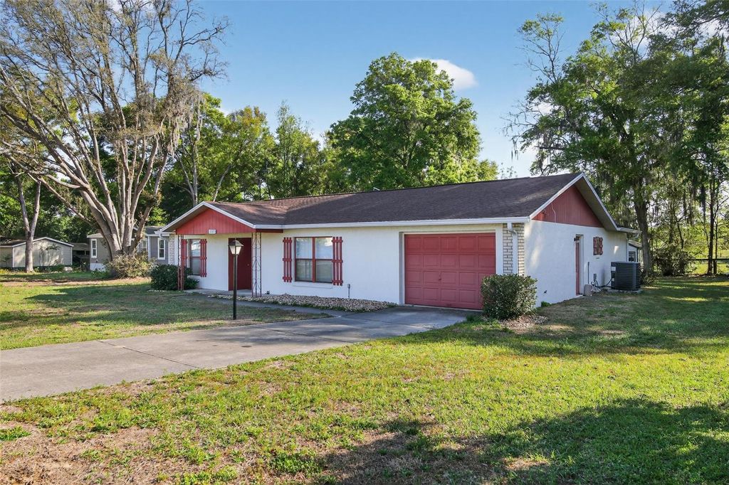 Photo of 9745 SW 30th Terrace, Ocala, FL 34476 (MLS # O6394743)