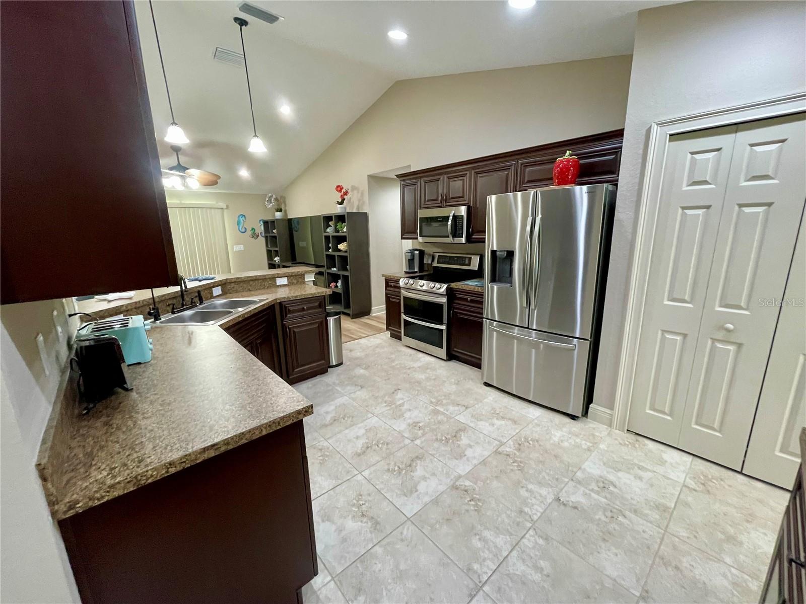 BELLEVIEW HEIGHTS ESTATE - Residential
