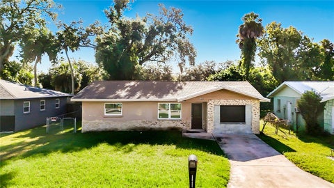 Photo of 1409 17th Street E, Bradenton, FL 34208 (MLS # C7531057)