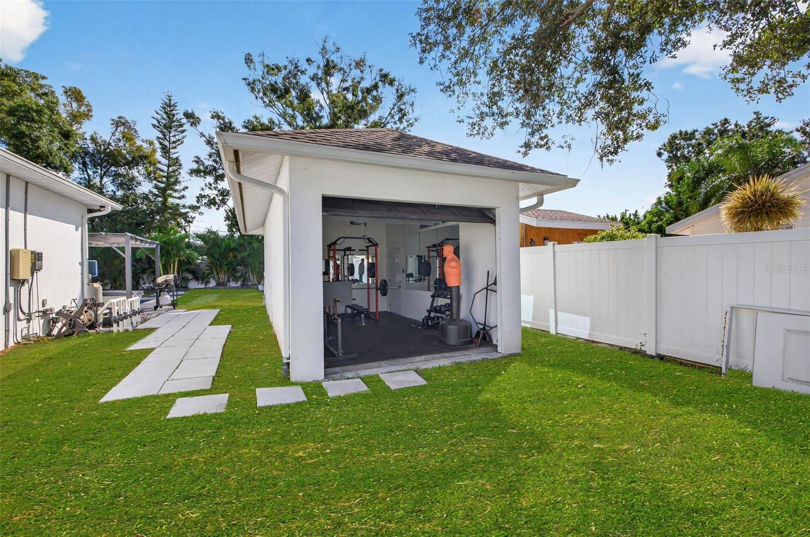 HAPPY DAYS SUB - Residential