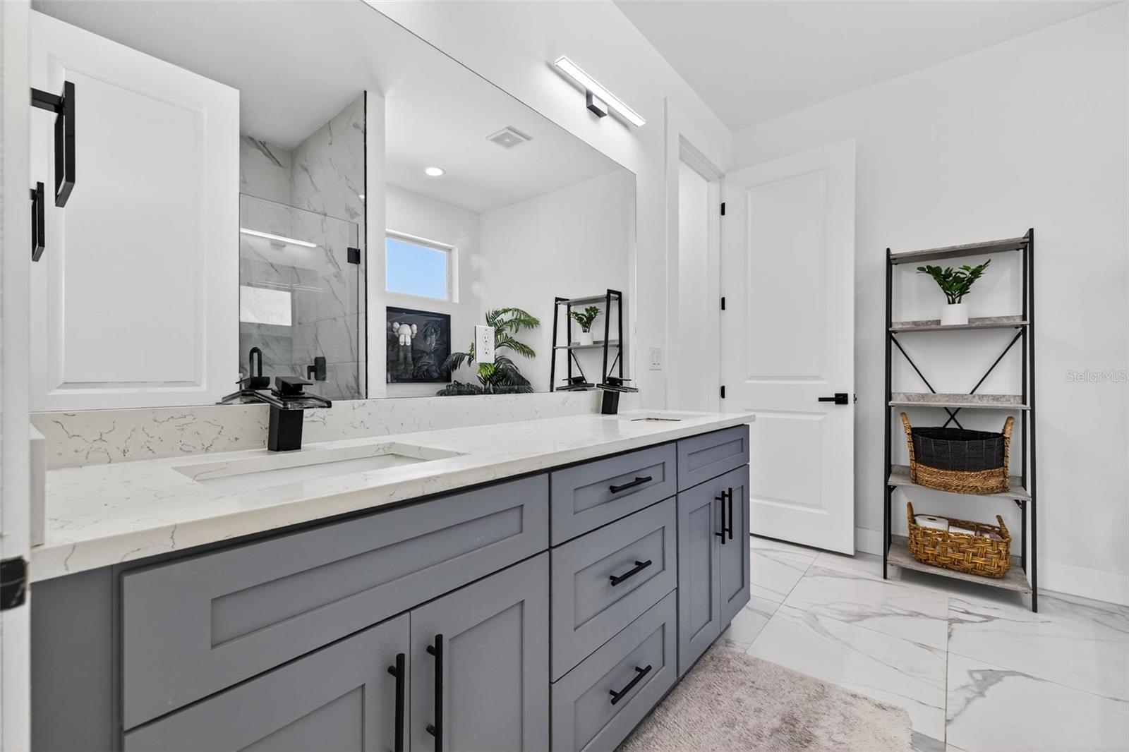 HAPPY DAYS SUB - Residential