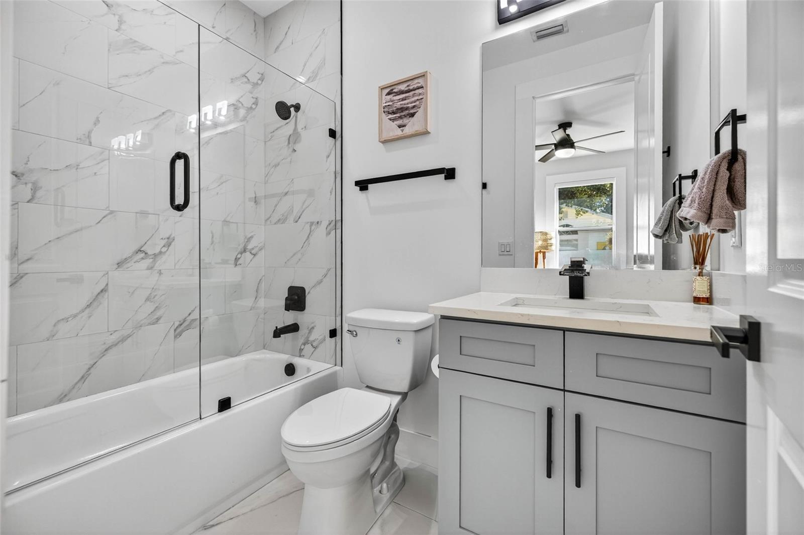 HAPPY DAYS SUB - Residential