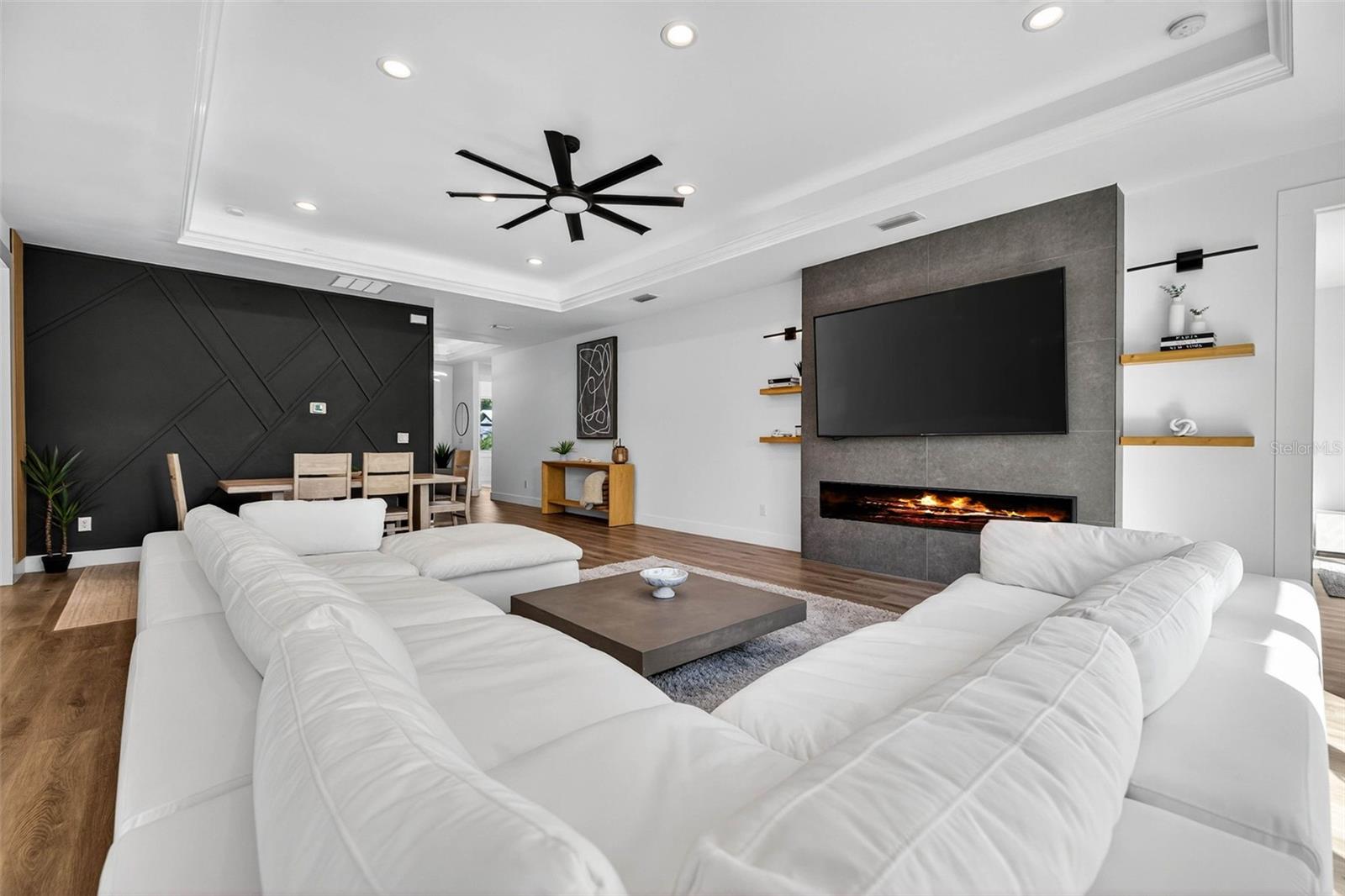 HAPPY DAYS SUB - Residential