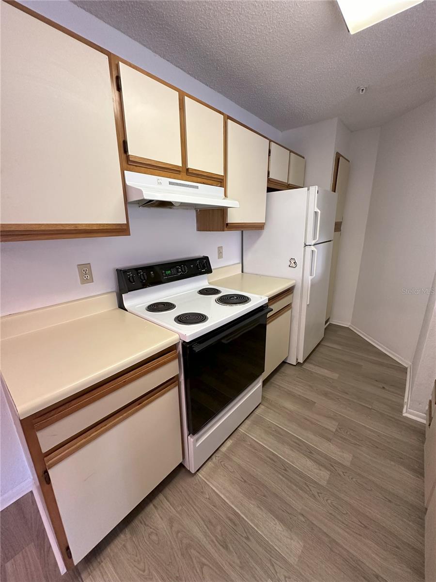 LANDING A CONDO - Residential