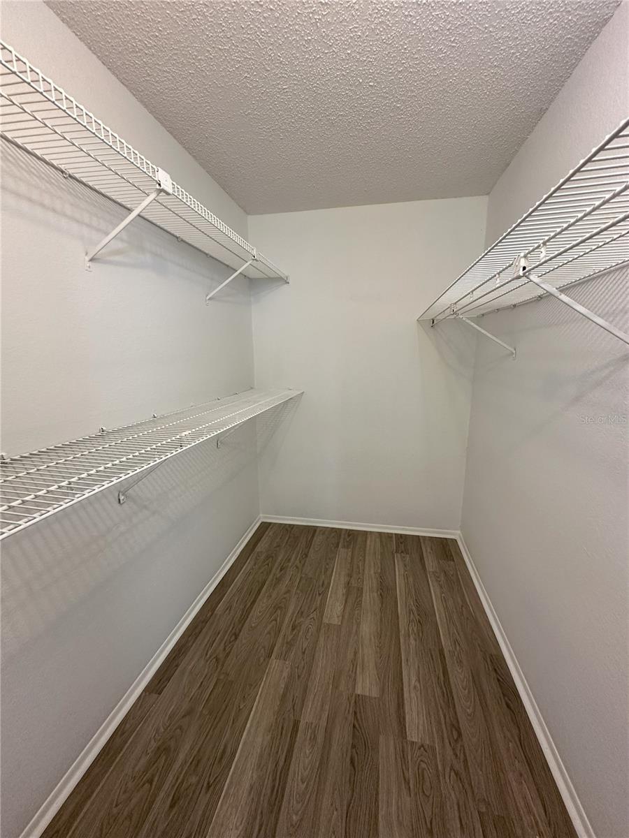 LANDING A CONDO - Residential