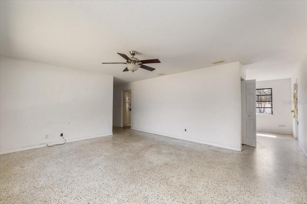 PALM GROVE - Residential