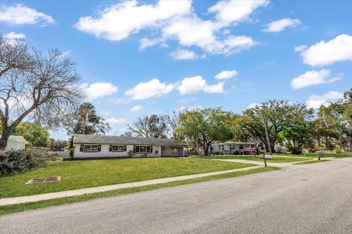 PALM GROVE - Residential