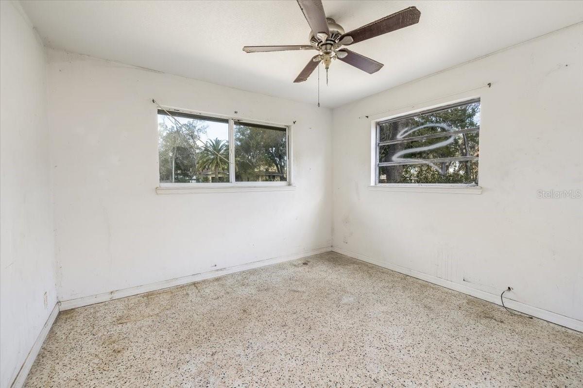 PALM GROVE - Residential